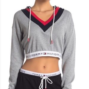 Tommy Hilfiger cropped hoodie sweatshirt